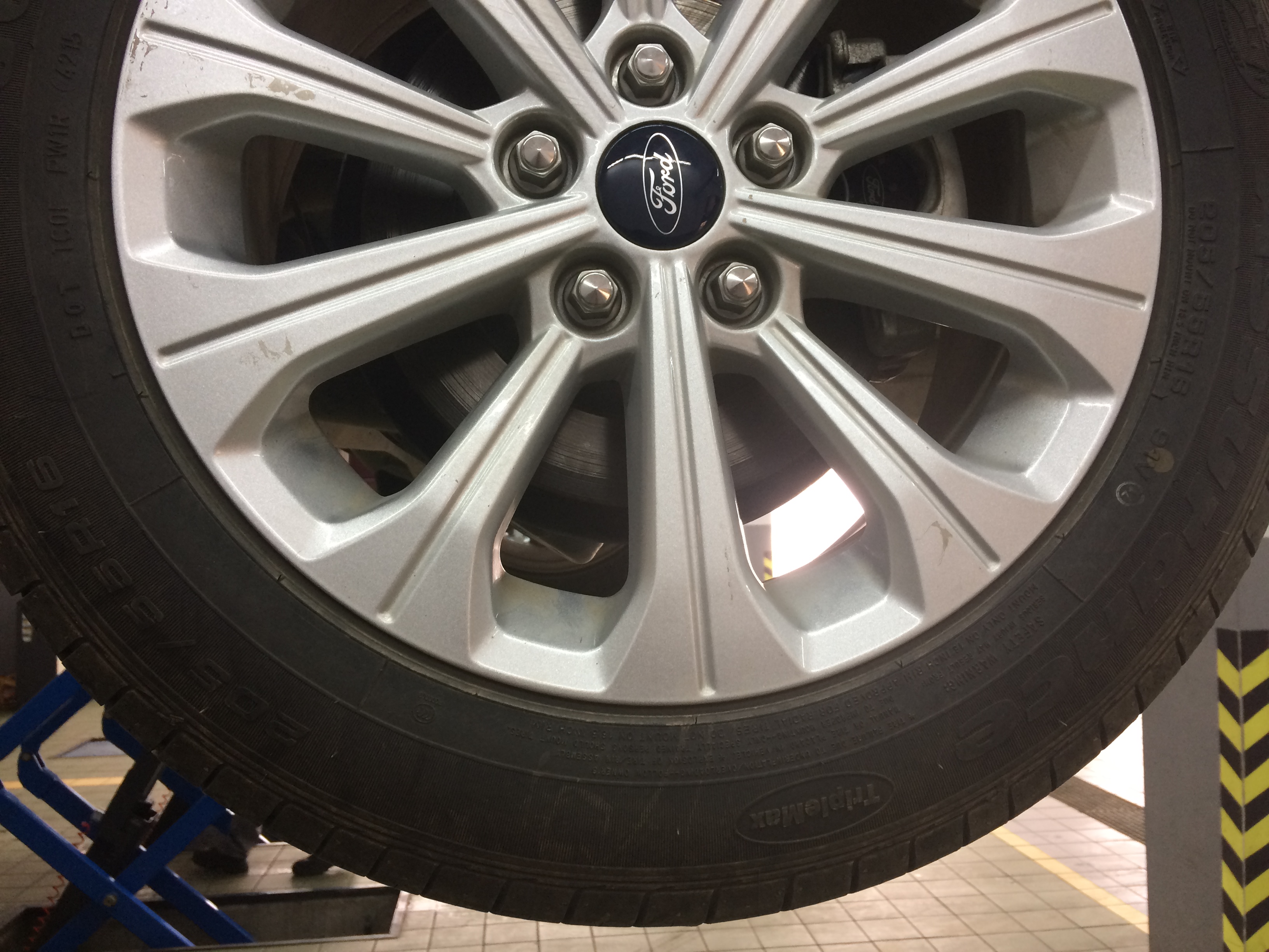 刹车盘上面有点痕迹